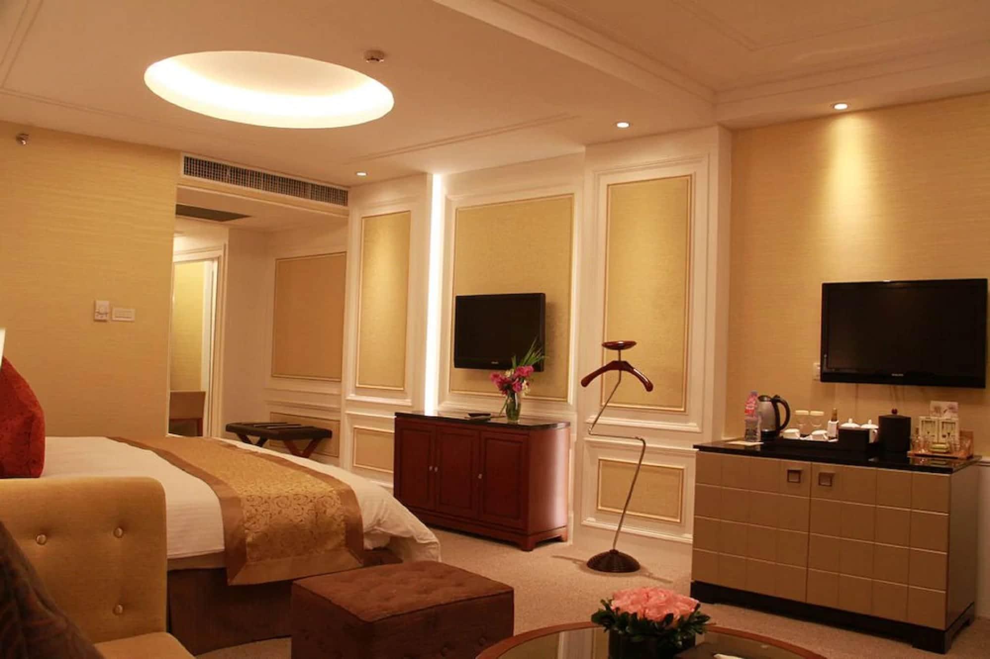 Central Hotel Shanghai - Nanjing Road Exterior photo