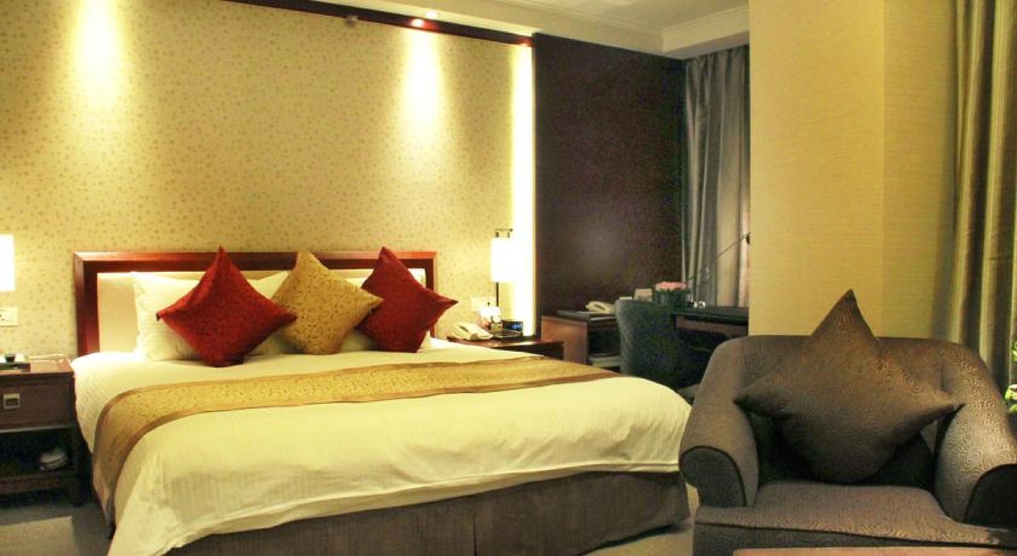 Central Hotel Shanghai - Nanjing Road Room photo