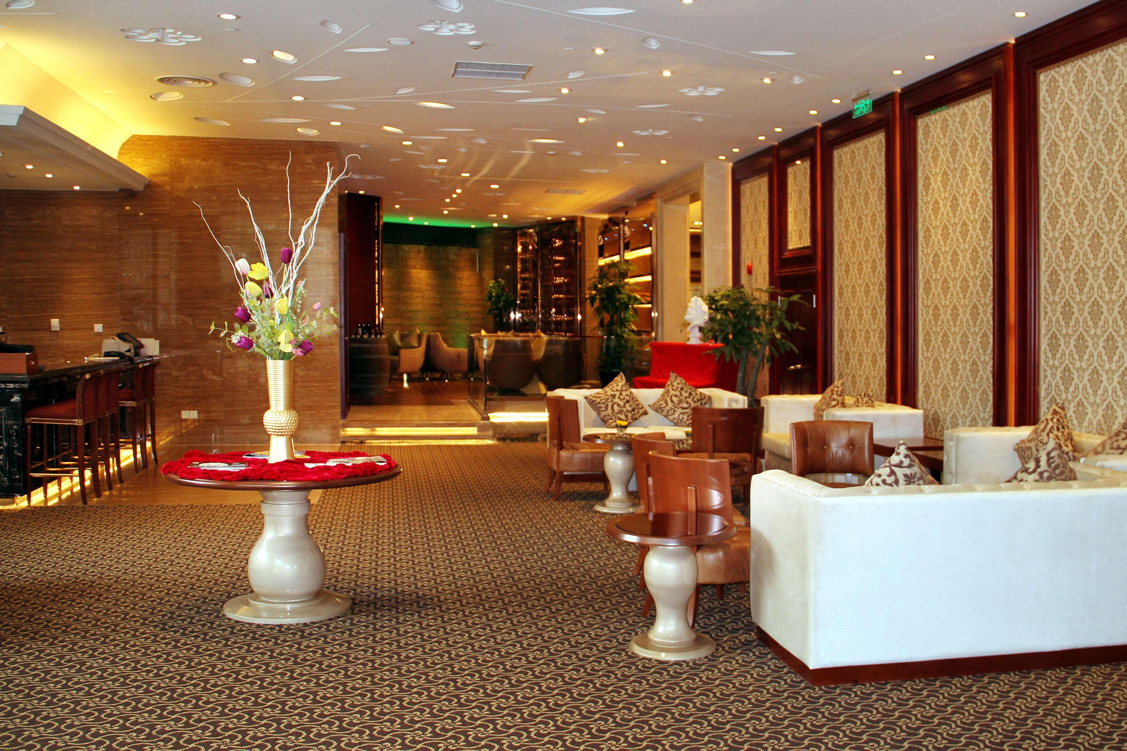 Central Hotel Shanghai - Nanjing Road Exterior photo