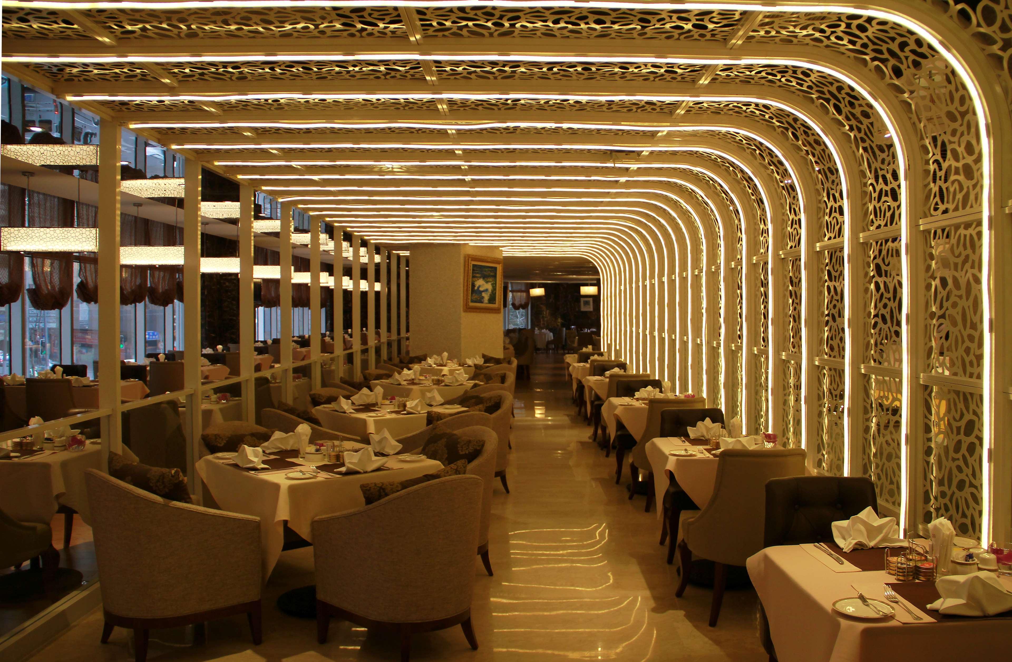 Central Hotel Shanghai - Nanjing Road Restaurant photo