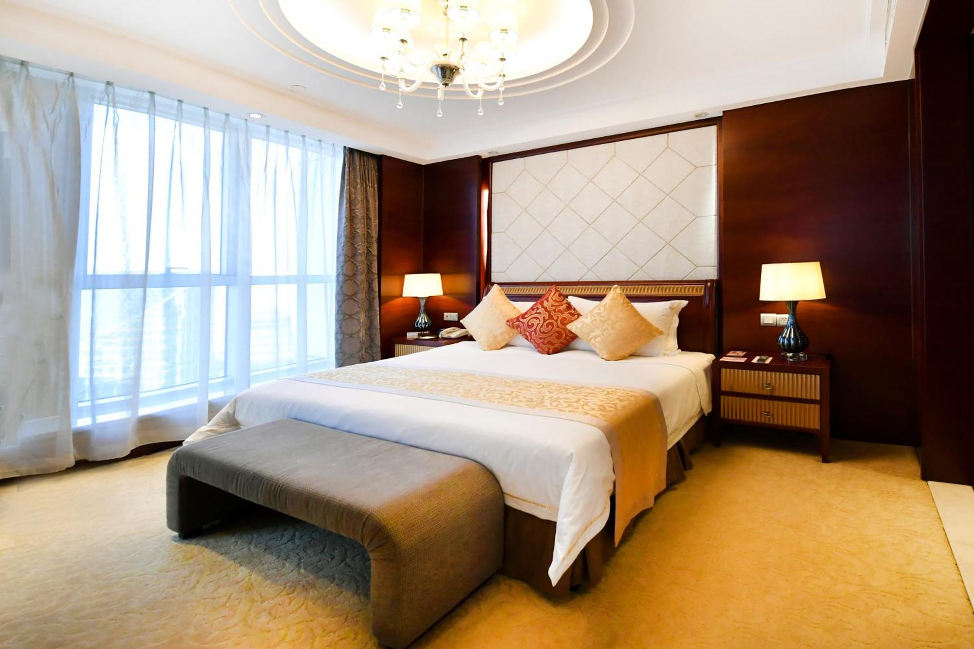 Central Hotel Shanghai - Nanjing Road Exterior photo