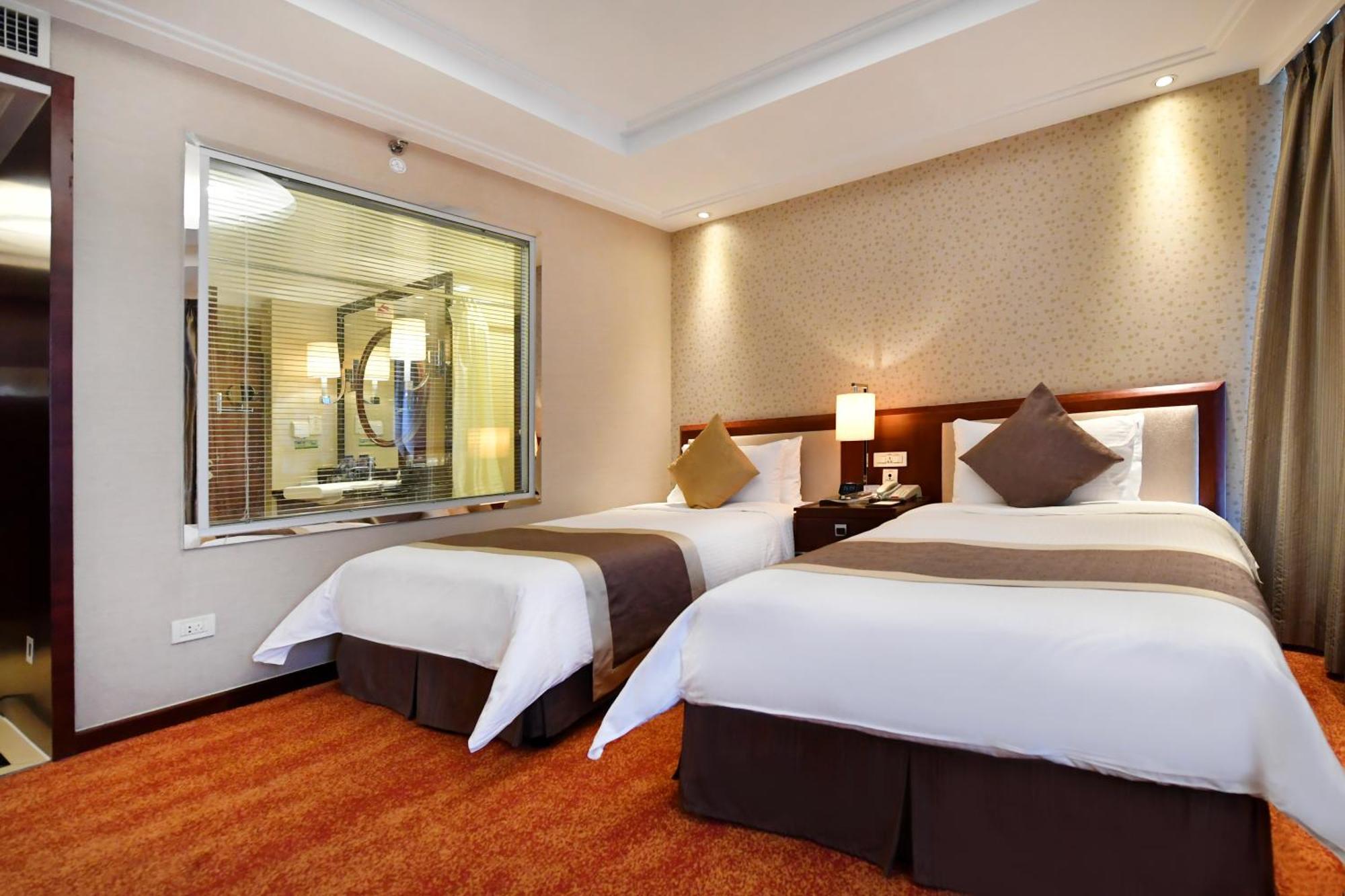 Central Hotel Shanghai - Nanjing Road Exterior photo